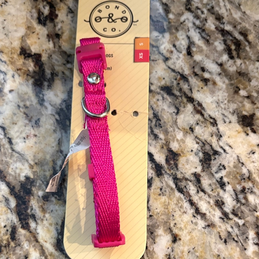 Bond & Co Vibrant Pink Dog Collar